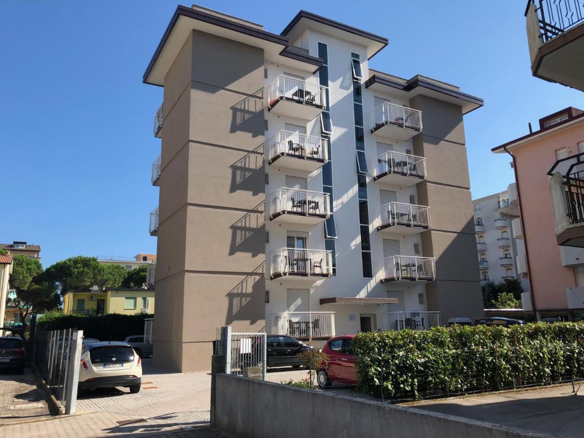 לידו די ג'סולו Residence Alba D'Oro Solo Famiglie מראה חיצוני תמונה